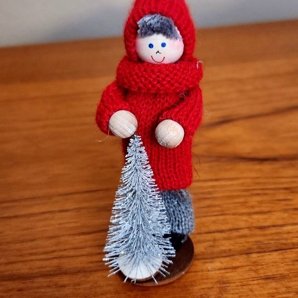 NEW Swallings Sweden Christmas 6" Girl with SILVER Christmas Tree LOGO ON BASE - Picture 1 of 3